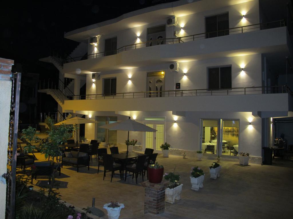 Hotel Nika Vlore Exterior photo